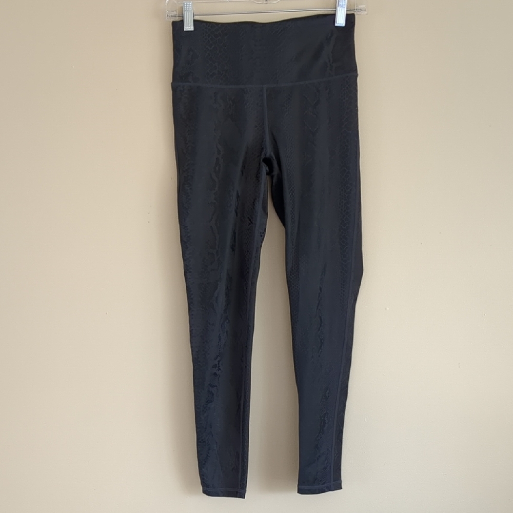 Small Mono B Capri Length Leggings Gray And Black Snakeskin Print
